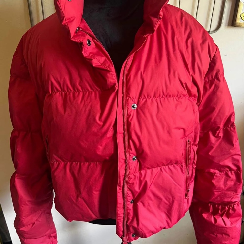 Athleta Cherry Red Puffer Jacket (Down)